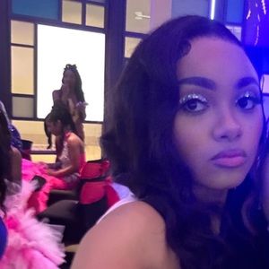 Meet your Posher, Nichelle's